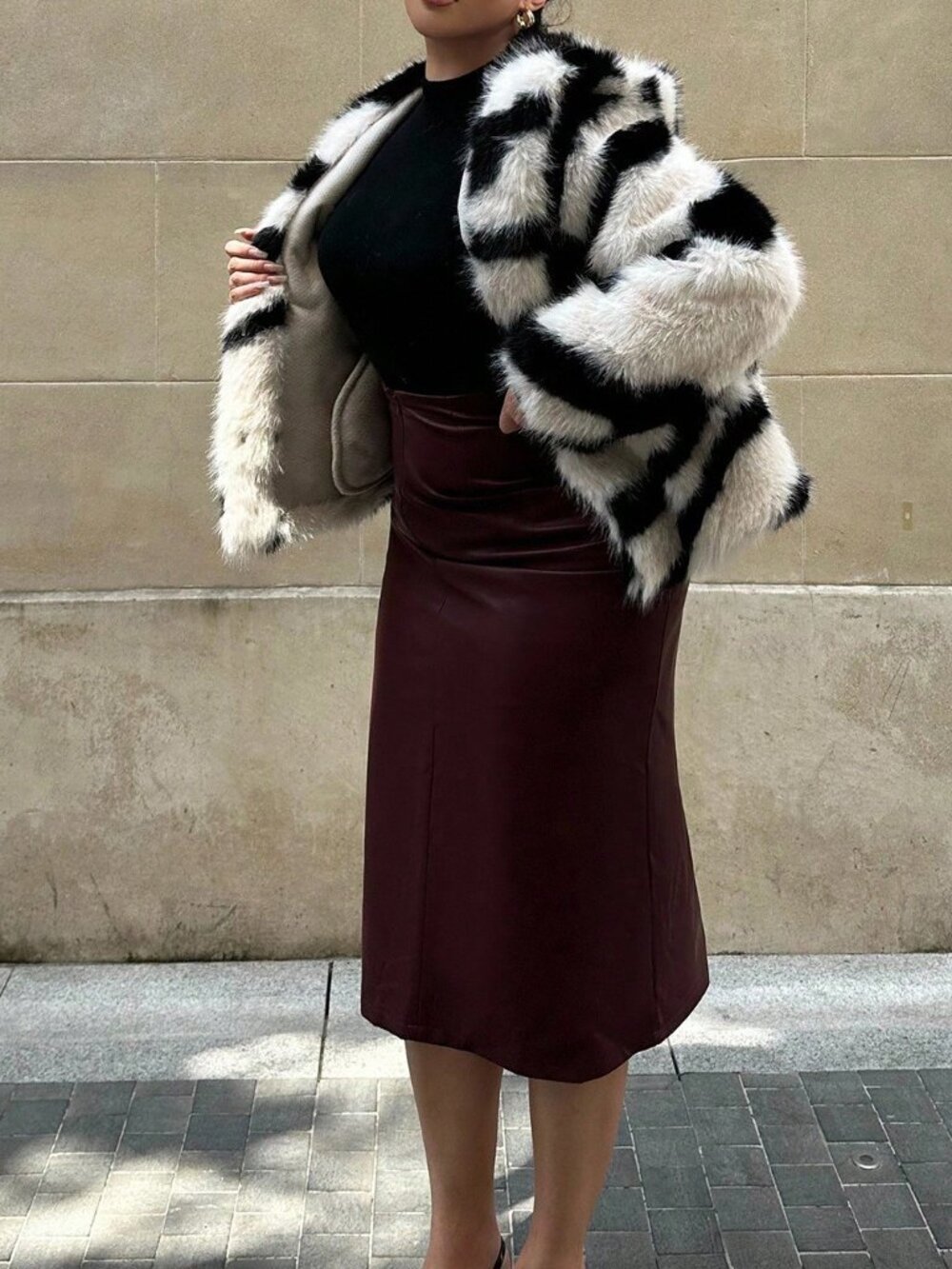 Black and White Preppy Women's Unlined Short Leg-Of-Mutton Fuzzy Jacket